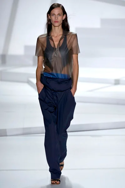 Look 35